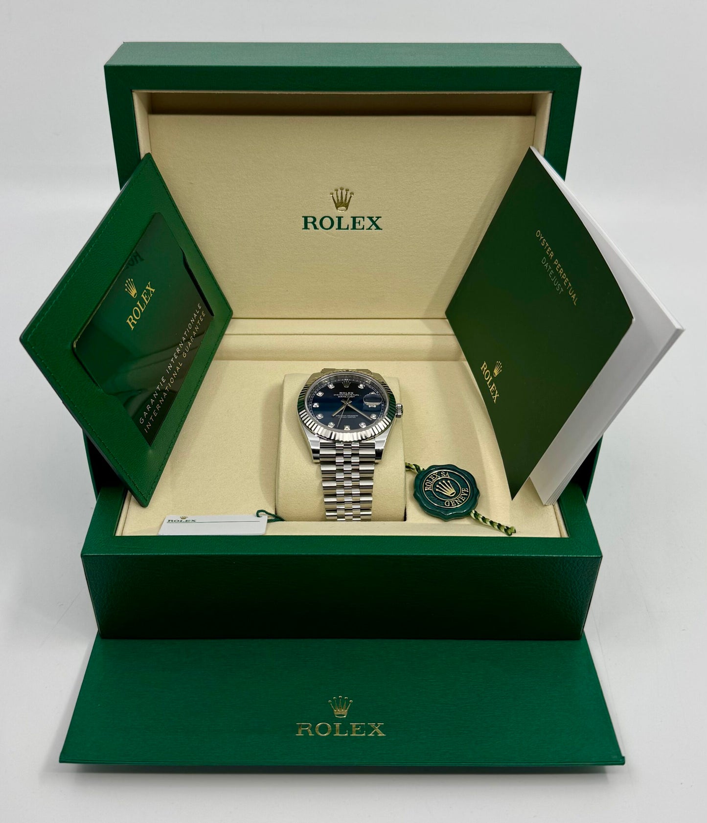 Datejust 41 – Blue Dial (Jubilee Bracelet)